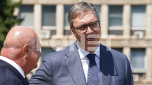 Vučić: Neću menjati Ustav